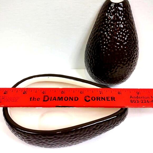 Avocado Shaped Guacamole Condiment Serving Dish w/Lid Embossed Ceramic - Picture 5 of 8